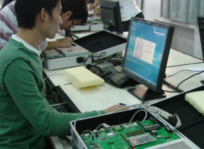 計算機科學與技術專業(yè)方向解析 軟件開發(fā)（.NET/Java）與計算機軟件技術服務